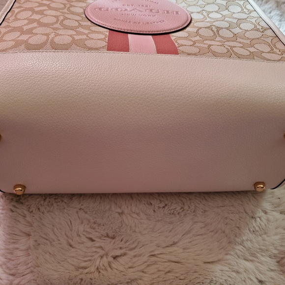 Coach Dempsey tote - Picture 4 of 8